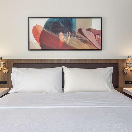 Hilton Garden Inn Оукбрук-Террес Екстер'єр фото